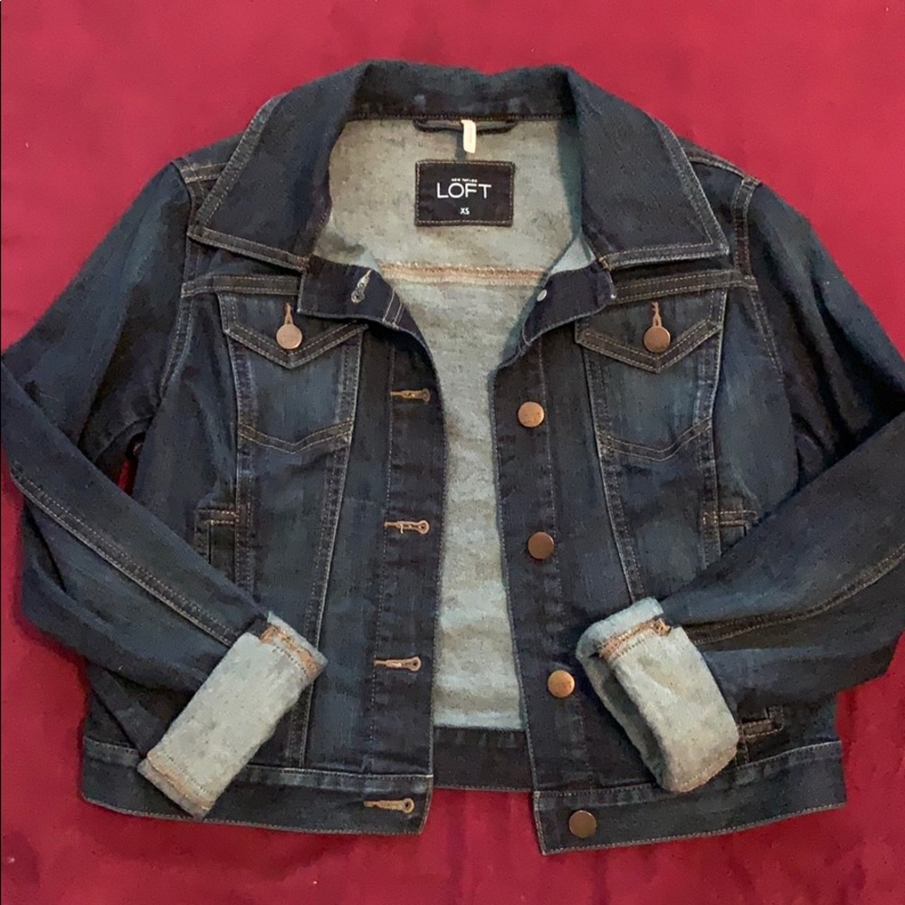 Cropped denim jacket